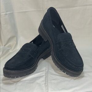 Toms Cara Penny Loafers in Black Metallic Suede w/Lug Sole Size 10 NWOB